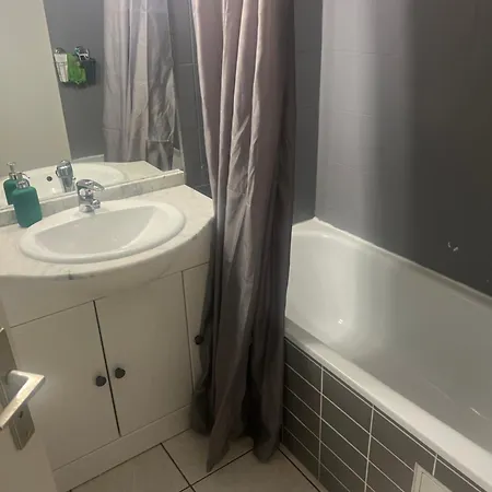 A 2 Pieces Proche De Paris Apartment Sannois
